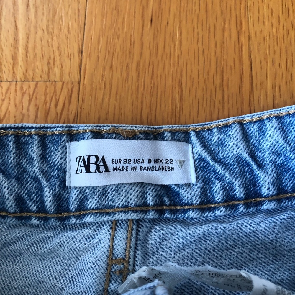 Zara jean shorts - Picture 3 of 4